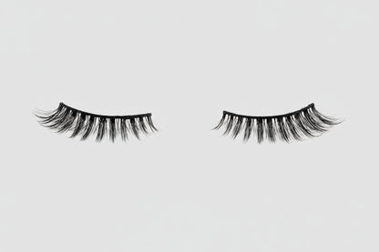 Day & Night Duo Cat Eye night lashes – front view