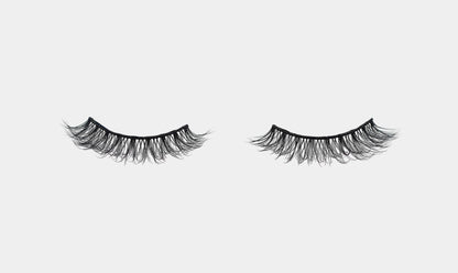 Doll Eye Day & Night Duo day lashes- front view