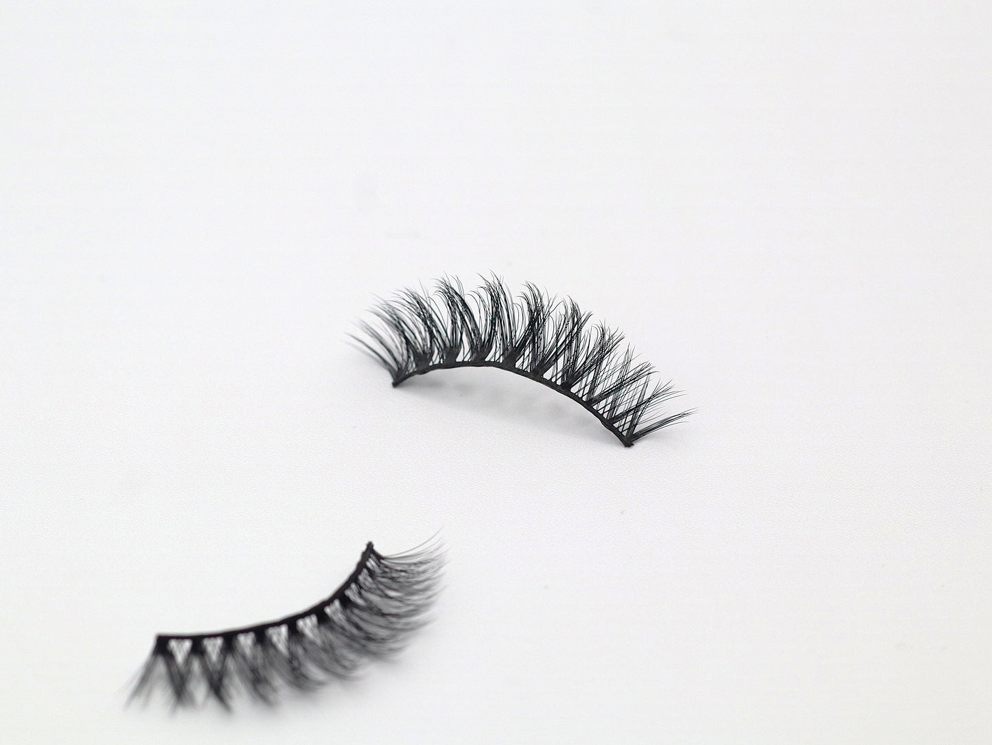 Doll Eye Day & Night Duo night lashes close up