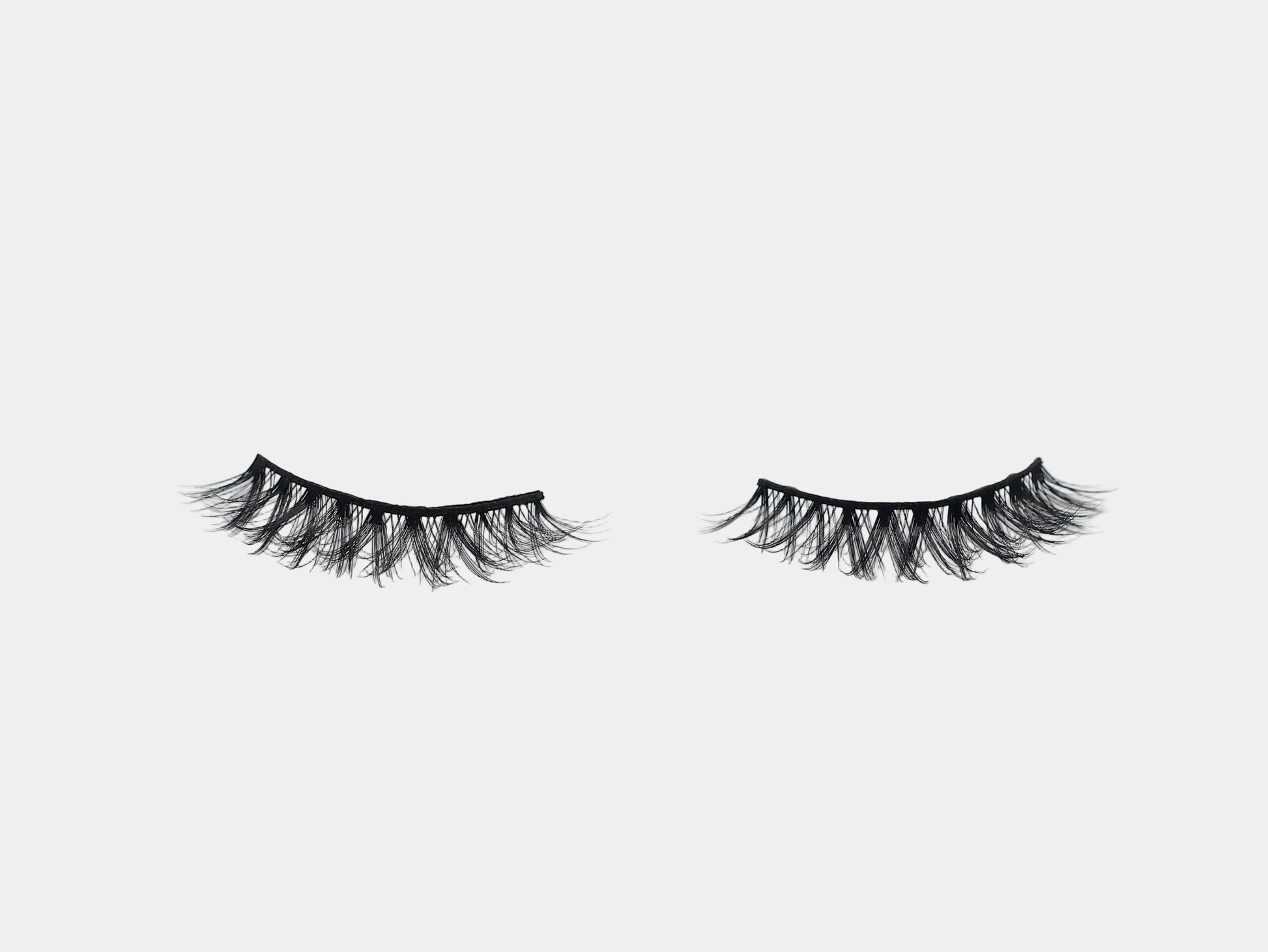 Day & Night Duo Doll Eye night lashes – front view