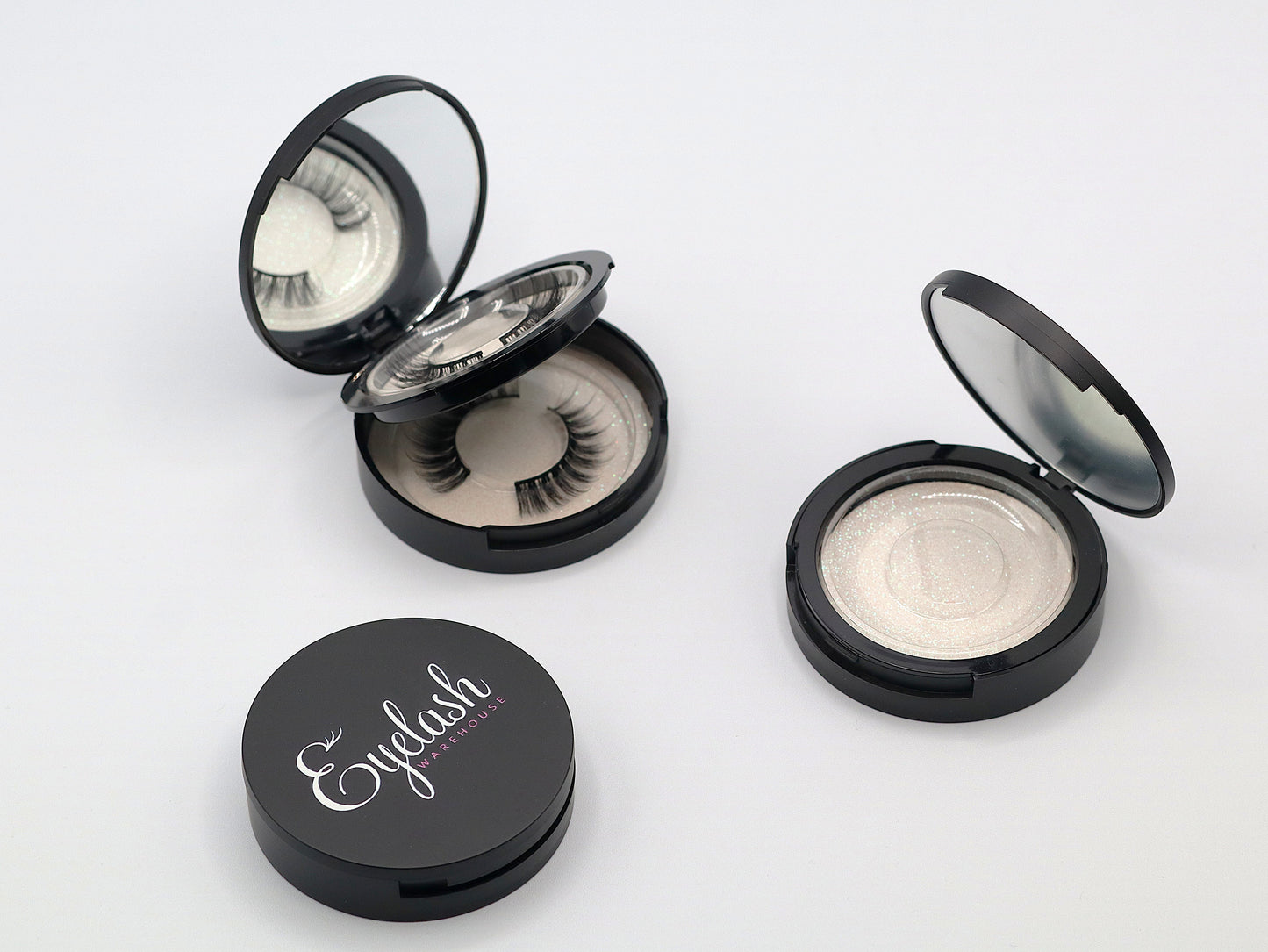Multiple Mirrored strip lash compacts showing different variations of its functionality
